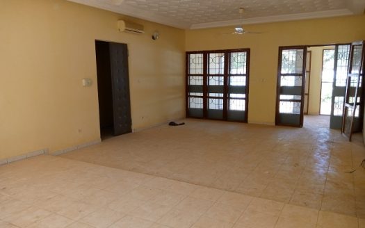 A Louer, 4 chbres, Ouaga 2000 Ref : 22521